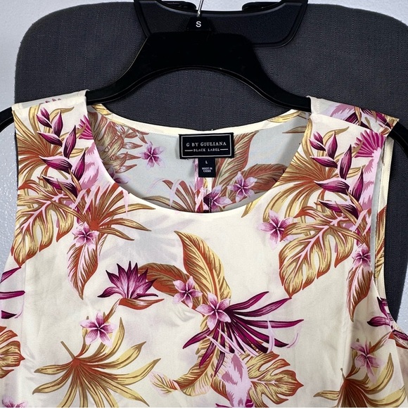 G by Giuliana Asymmetrical Floral Top Size L - Picture 2 of 5